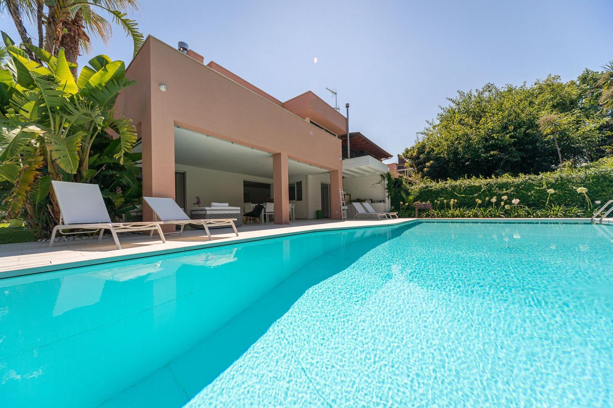 Villa Ametista Portorosa ฟูร์นารี ภายนอก รูปภาพ